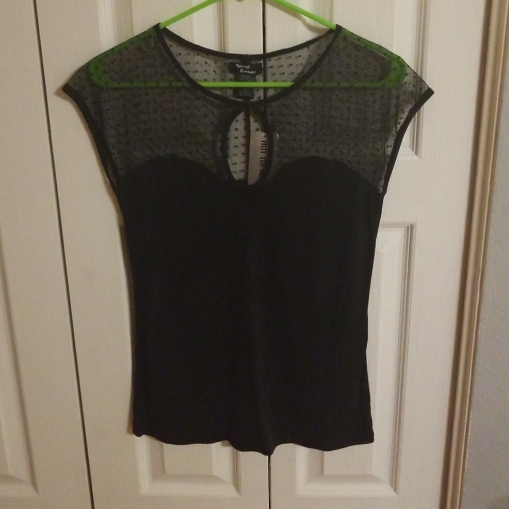 Balck top